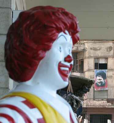 Libanon_Marek_Cejka (16) - Beirut - McDonald vs. Hizbollah :)