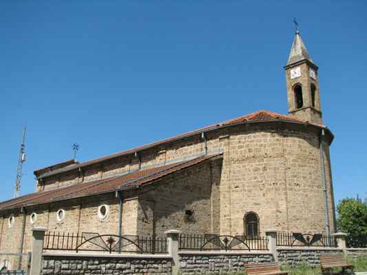 Serbija a Kosovo06 178 - Prizren - katolicke kostely vypalovany nebyly