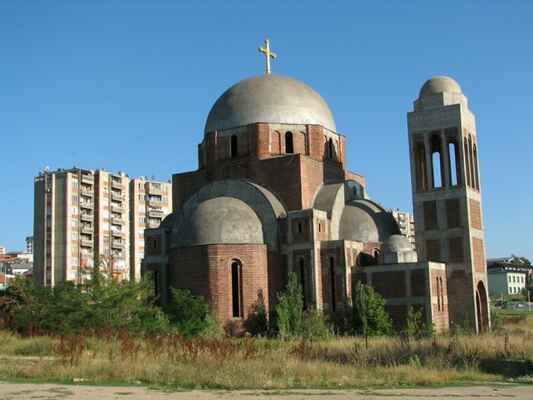 Serbija a Kosovo06 225 - Pristina - nedostavena srbska ortodoxni katedrala