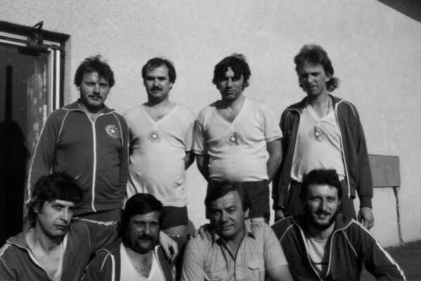 1987 - Jablonné n.N, finále KP: nahoře: R.Voráček, L.Gúhl ml. J.Kandl, P.Fabian   dole: J.Seeman, P.Petřík, L.Procházka, Z.Kandl