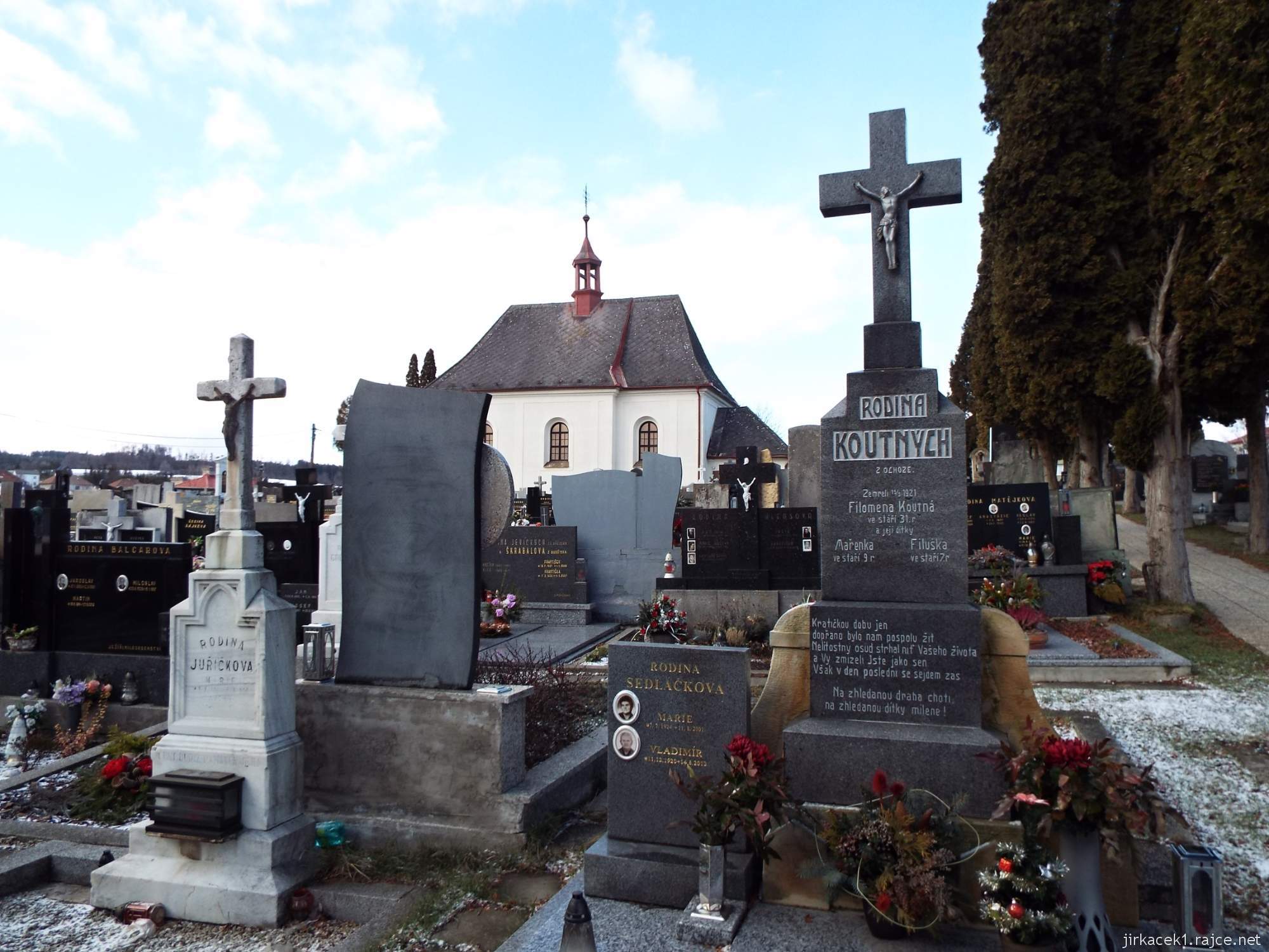 Konice - kostel sv. Jana Křtitele - hřbitov